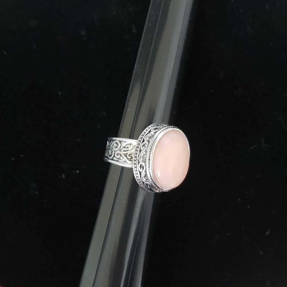 🆕️Beautiful ring peach stone